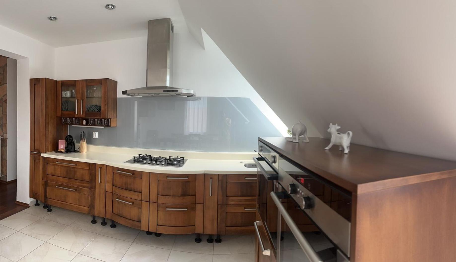 Villa Haskova With 3 Bedrooms Банска-Бистрица Экстерьер фото